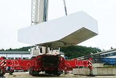 Hyundai E&C develops Precast Concrete Bridge Piers, accelerating smart construction.