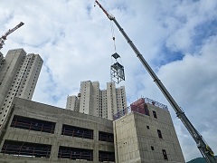 공동주택 단지에 국내 최초로 모듈러 승강기 도입