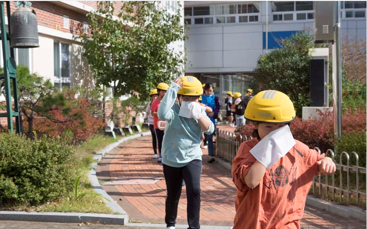 어린이용 ´재난방재용 경안전모´ 개발, 경주 지역 초등학교 3000개 보급 및 재난안전교육